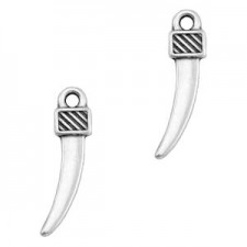 DQ metal charm 19mm Shark tooth Antique silver