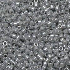 Miyuki delica Perlen 11/0 - Sparkling pewter lined opal ab DB-1770