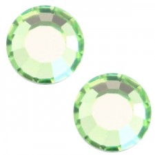 Swarovski SS30 Flatback Peridot green